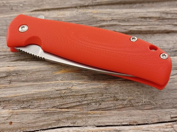 Folding Knives