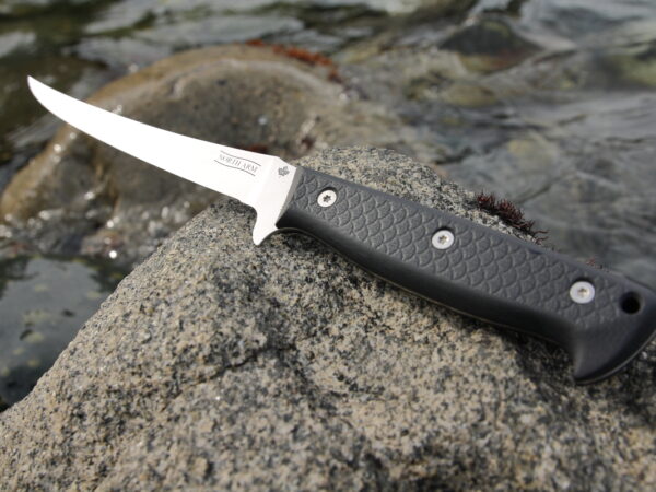 Canadian_made_6_fillet_knife_magnacut