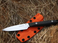 Canadian_made_magnacut_small_game_knife_Mallard