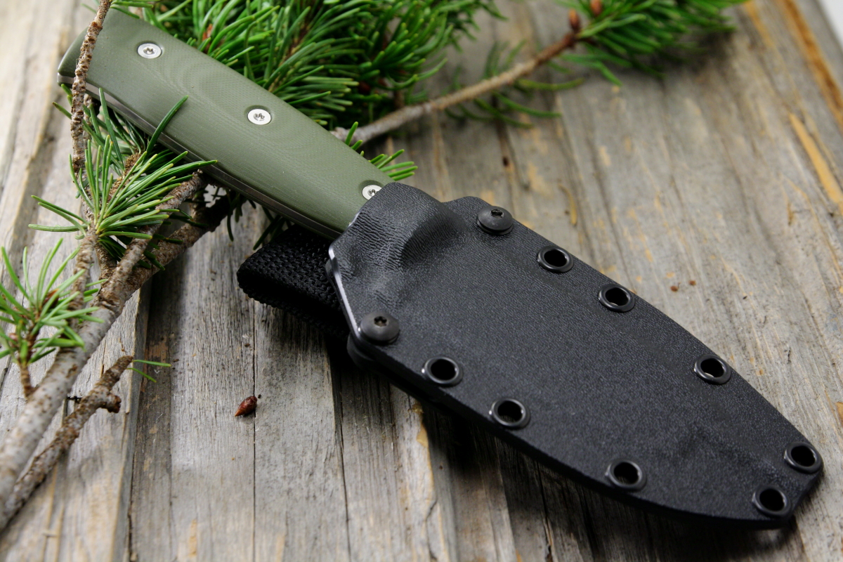 Lynx_outdoor_knife_with_standard_webbing_belt_loop